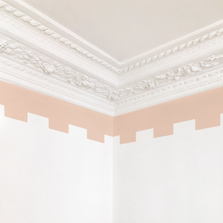 FRISE CRÉNELÉE rose pastel